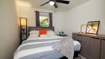 1 bedroom, iron/ironing board, internet, bed sheets