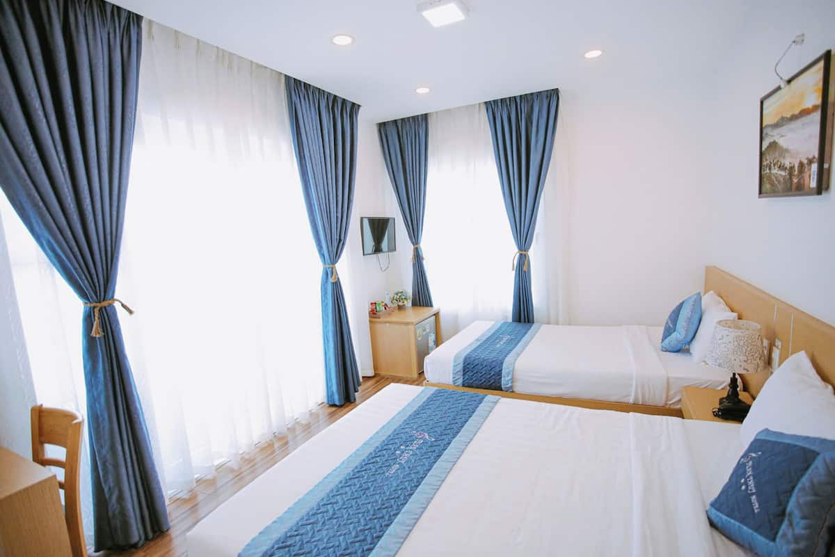 Double or Twin Room, Balcony | Desk, free WiFi