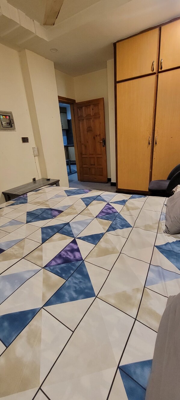 2 bedrooms