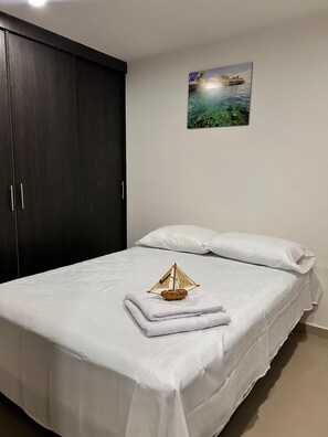 2 bedrooms, WiFi, bed sheets