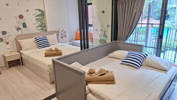 1 bedroom, free WiFi, bed sheets