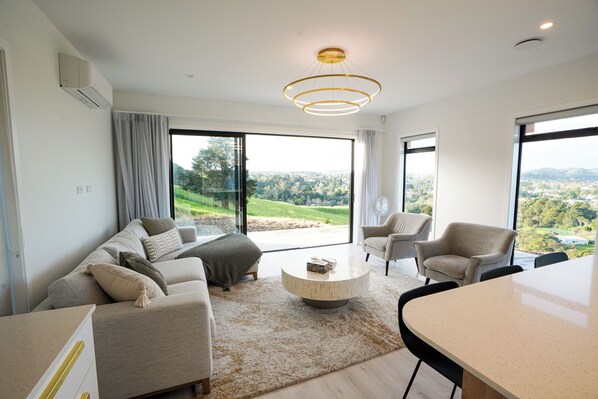 Room service – dining