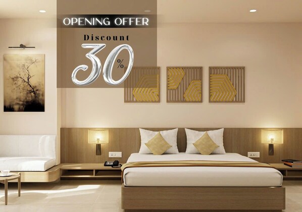 客房內保險箱、書桌、筆電工作空間、遮光布/窗簾