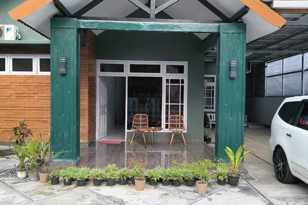 Green House Homestay