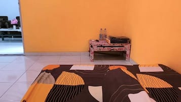 基本雙人房 | 書桌、免費 Wi-Fi