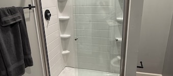 Spacious 2BR Suite + Pool Table I
Patio + Private