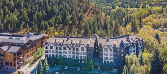 Avon Ascent Retreat | Indoor Pool + Ski Shuttle