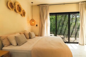 2 bedrooms, in-room safe, iron/ironing board, travel cot