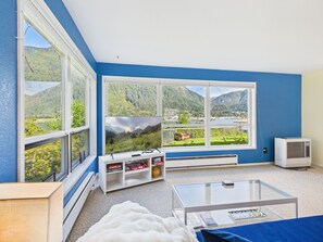 Interior - 3-Bedroom Oceanview Home | Near Downtown Juneau (Juneau)