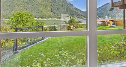 3-Bedroom Oceanview Home | Near Downtown Juneau