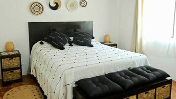 1 bedroom, iron/ironing board, free WiFi, bed sheets