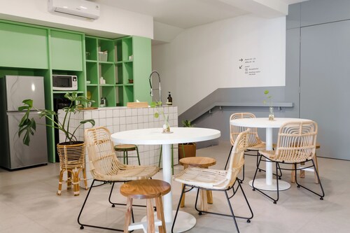 Hotel Sanctuary Slipi