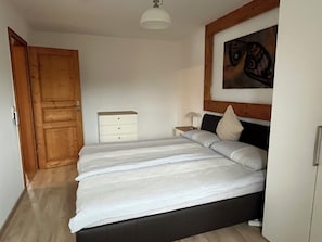 1 chambre, accès Internet, draps fournis