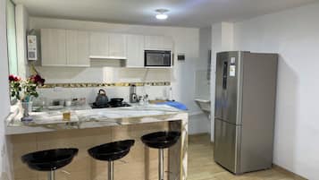 Fridge, microwave, oven, dishwasher