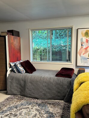 2 soverom, strykejern/-brett, wi-fi og sengetøy