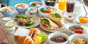 Desayuno buffet todos los días (con cargo)