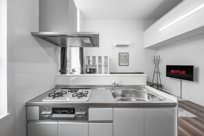 Fridge, microwave, stovetop, toaster - FURANO RESORT WAKABA D (Furano)