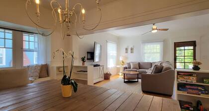 Rosewood Landing- Hot tub & Sauna- Sleeps 10