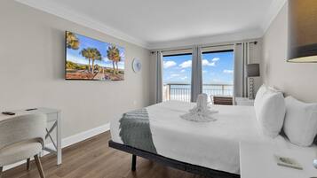 Signature Condo, 2 Bedrooms, Balcony, Ocean View | Individually decorated, individually furnished, iron/ironing board