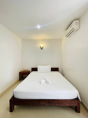 Bureau, accĂšs au Wi-Fi (inclus)