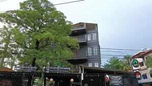 숙박 시설 정면