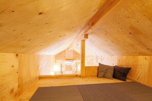 Standard Twin Room | Free WiFi, bed sheets - Izu-Kogen Tent Resort (Ito)