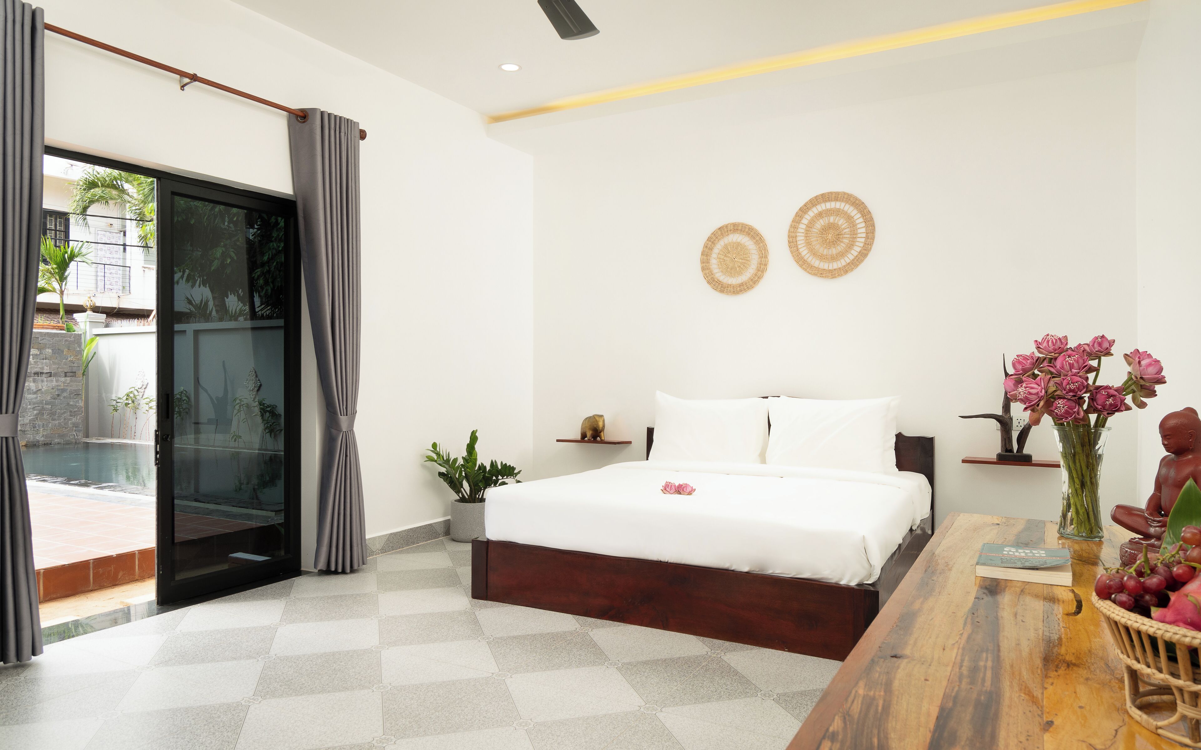 Deluxe Double Room, 1 Bedroom, Pool View | Egyptian cotton sheets, premium bedding, down comforters