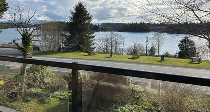 Relaxing Port Ed Coastal Stay