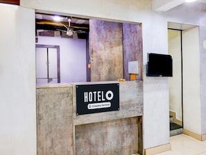 House | Reception