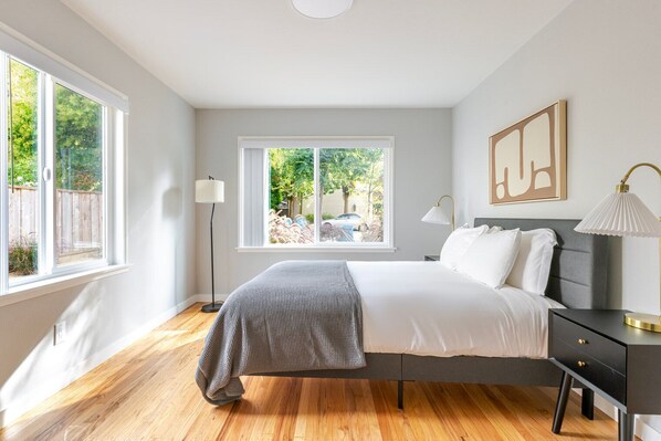 2 bedrooms, iron/ironing board, WiFi, bed sheets - Blueground | Menlo Park, view, nr Menlo Park Park (Menlo Park)