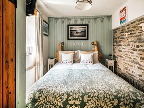 5 bedrooms, free WiFi