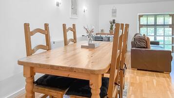 تناول الطعام