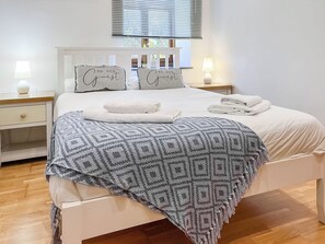 Unclassified image, 2 of 17, button