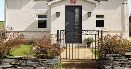 2 bedroom accommodation in Llanfyrnach