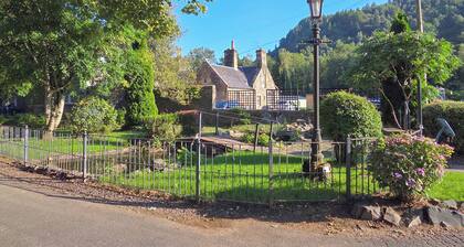 2 bedroom accommodation in Birnam