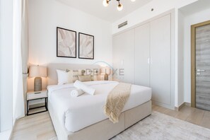 1 chambre, coffres-forts dans les chambres, fer et planche à repasser