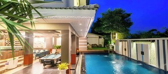 나피라 로열 텔