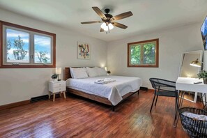 4 soverom, skrivebord, strykejern/-brett og wi-fi