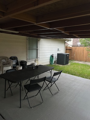 Outdoor dining