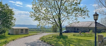 3 bedroom accommodation in Dumfries