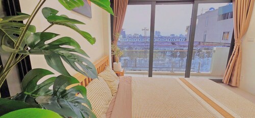 Comfy 1 Bedroom Apartment–Walk to Lottemall Tay Ho