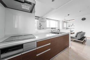 Fridge, microwave, stovetop, toaster