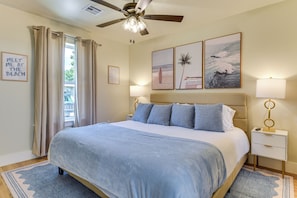 4 bedrooms, Internet, bed sheets - 12 Mi to BOK Center: Pet-Friendly Home w/ Yard! (Tulsa)