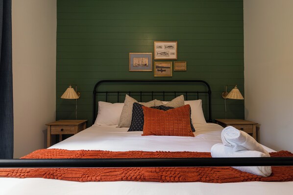 7 Schlafzimmer, Bügeleisen/Bügelbrett, kostenloses WLAN, Bettwäsche