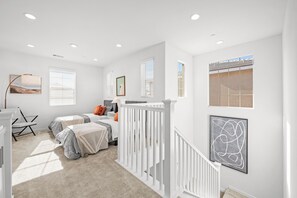 4 bedrooms, desk, travel crib, WiFi
