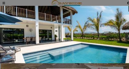 4-bedroom villa in fabulous Puerto Escondido with AC, WiFi, private pool.