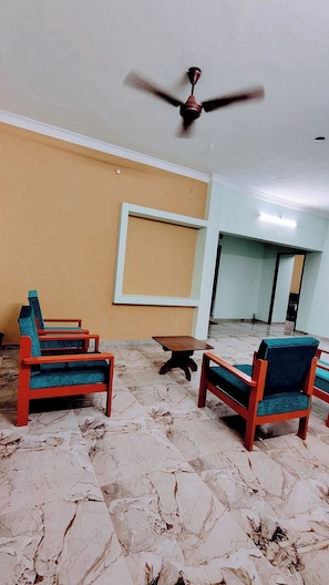 32-inch flat-screen TV with digital channels