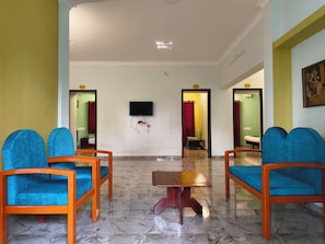 Reception - Naadi Grand Inn (Thanjavur)