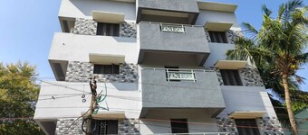 Naadi Grand Inn