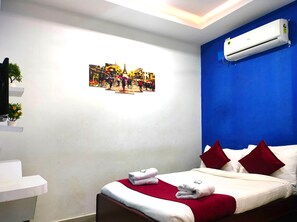 Deluxe Double Room | Free WiFi